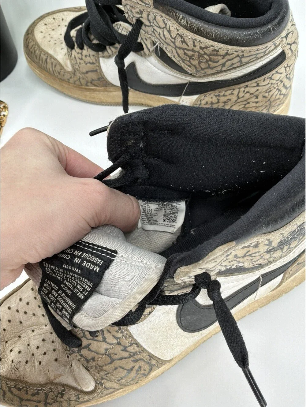 Nike Air Jordan 1 Retro High OG Elephant Print Sneakers Size 6.5 Youth